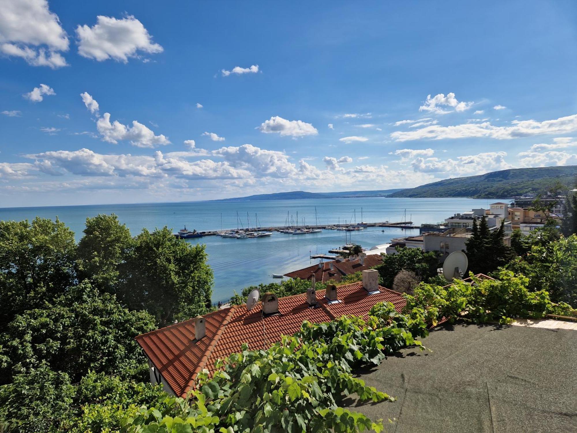 Heart Of Balchik Apartment Exterior photo